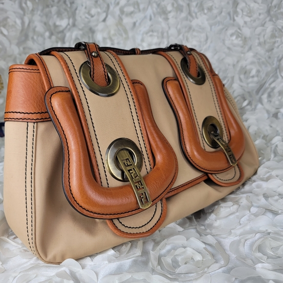 Fendi baguette shoulder bag. - Picture 11 of 12